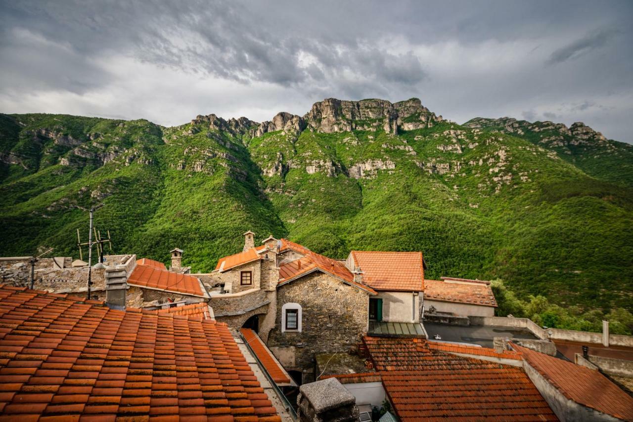 Arve Castelbianco - B&B E Appartamento Colletta Exterior photo