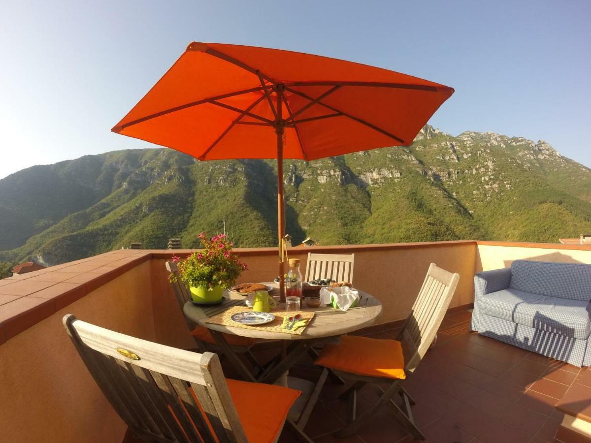 Arve Castelbianco - B&B E Appartamento Colletta Exterior photo